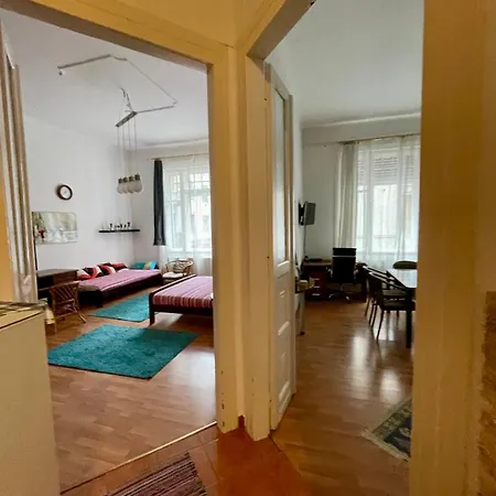 Kriszti Raday Utca 31 B Apartament *